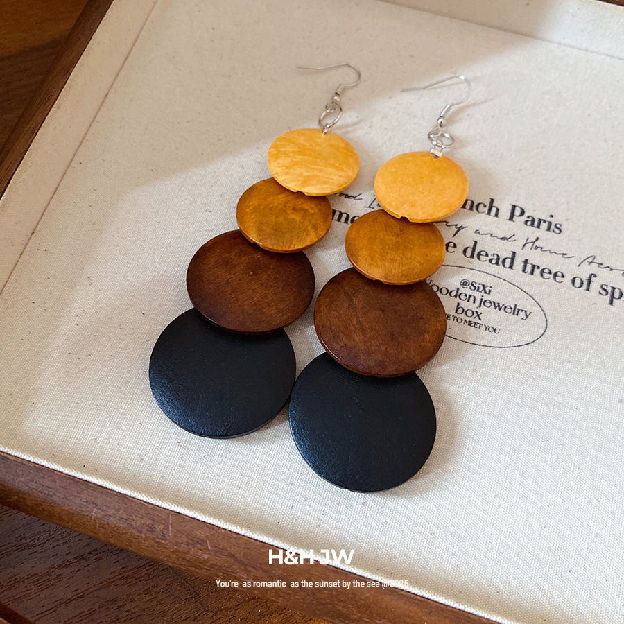 Silver Needle New Chinese Ethnic Style Wooden Earrings, Fashionable and Simple Earrings, Women’s Retro Style Earrings, Unique Design Sense