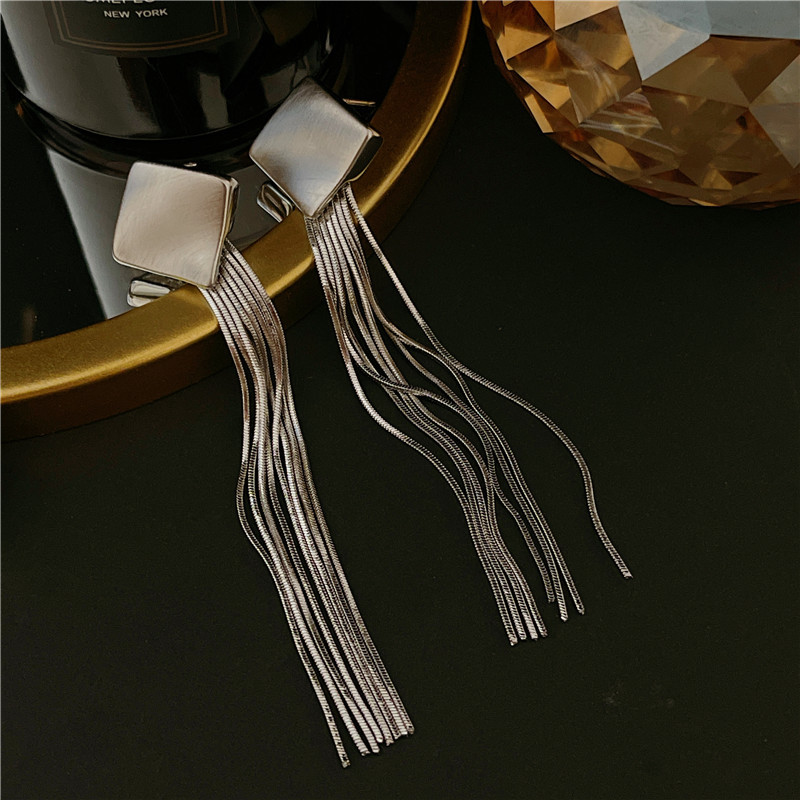 Fashion High Sense star same style brushed geometric long tassel niche earrings earrings popular